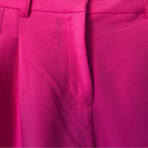 Pink Dress Shorts mid length with pleats and pockets - Picture 7 of 8